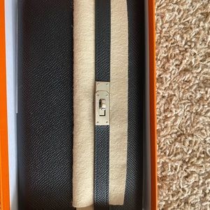 Authentic Hermès Kelly wallet